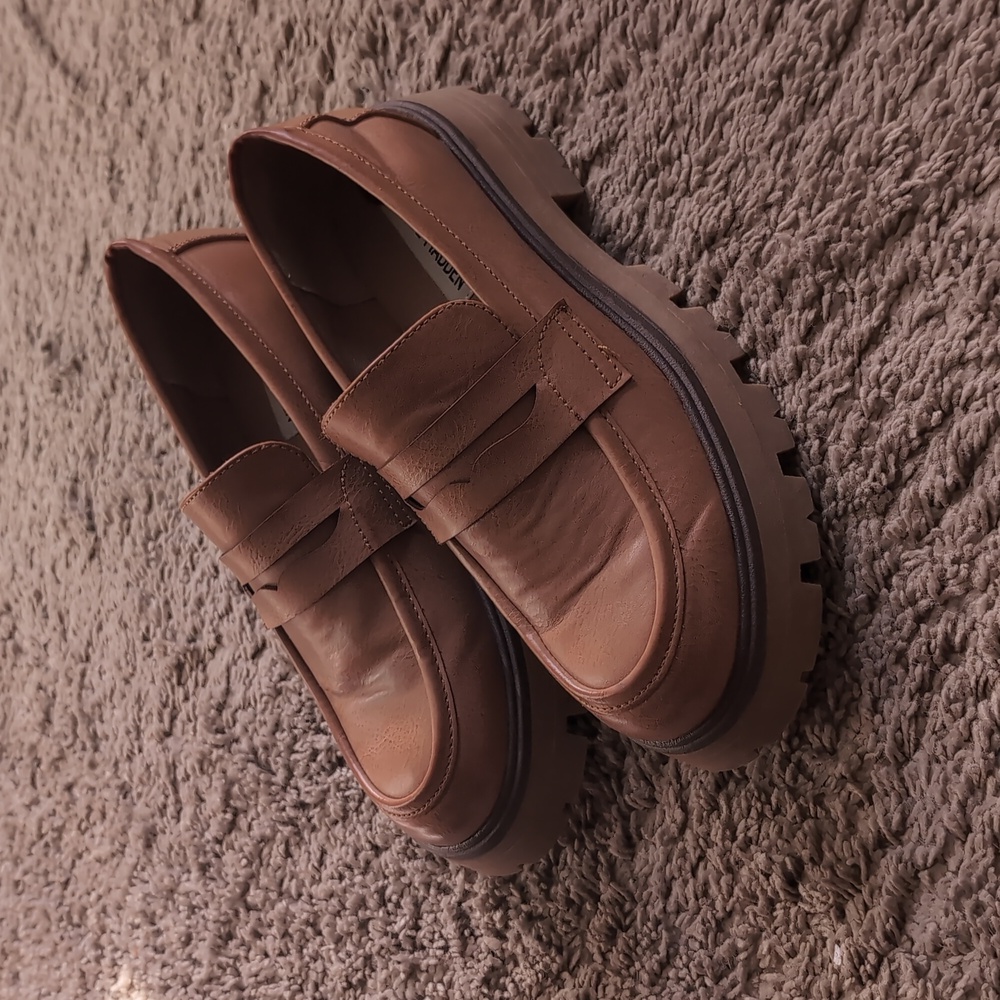 Steve Madden Light Brown Faux Leather Chucky Lug Sole Penny Loafers Size 8